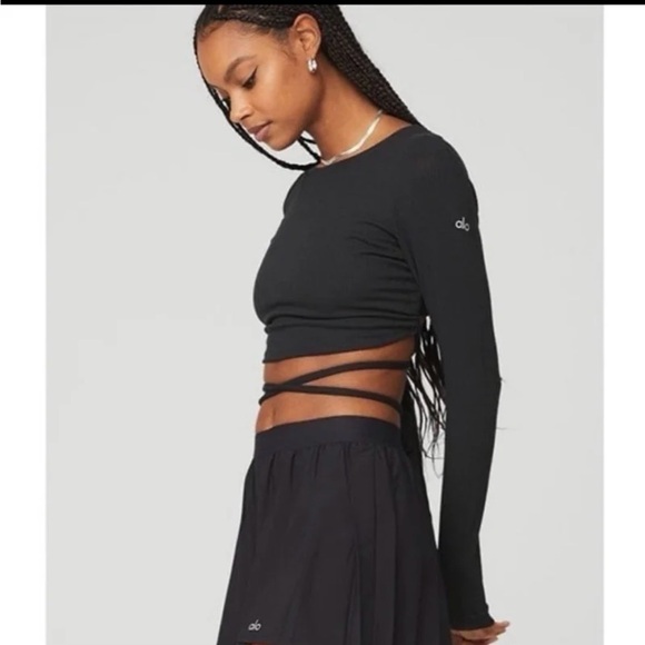 ALO Yoga Black Long Sleeve Strappy Crop Top - Picture 3 of 8